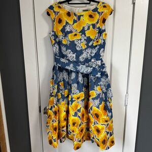 Awoss Floral Summer Woman’s Dress in Yellow and Blue With Tie Belt Size Med